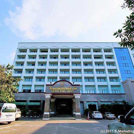 Grand Park Hotel Nakhon Si Thammarat Zewnętrze zdjęcie
