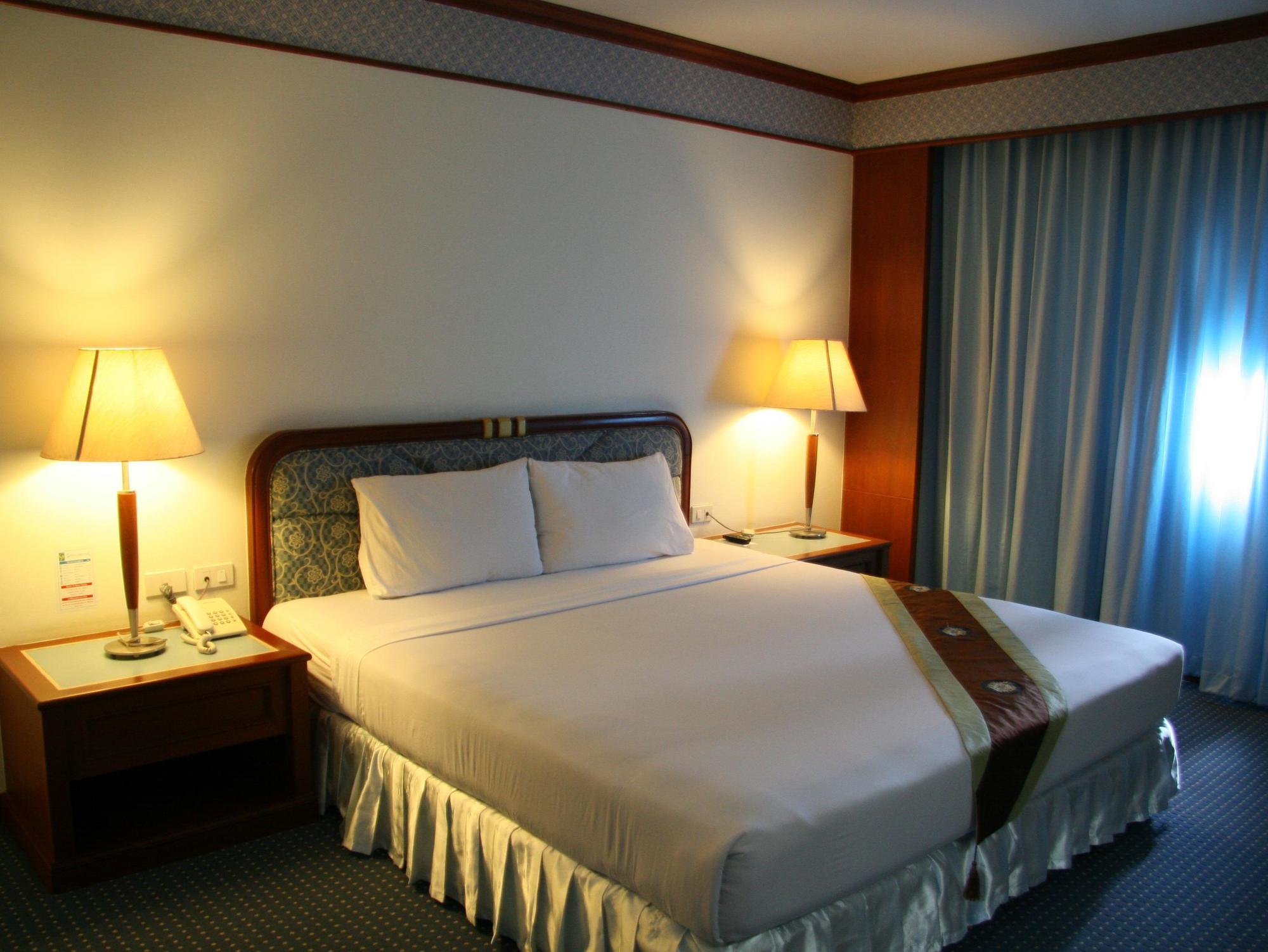 Grand Park Hotel Nakhon Si Thammarat Zewnętrze zdjęcie