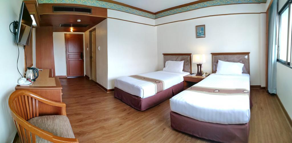 Grand Park Hotel Nakhon Si Thammarat Zewnętrze zdjęcie