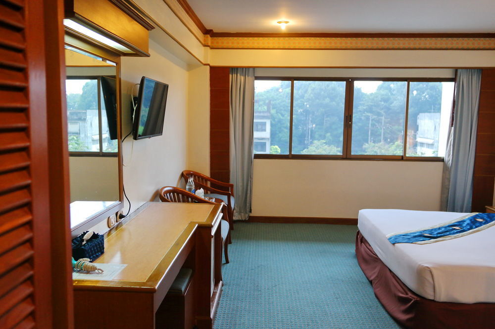 Grand Park Hotel Nakhon Si Thammarat Zewnętrze zdjęcie