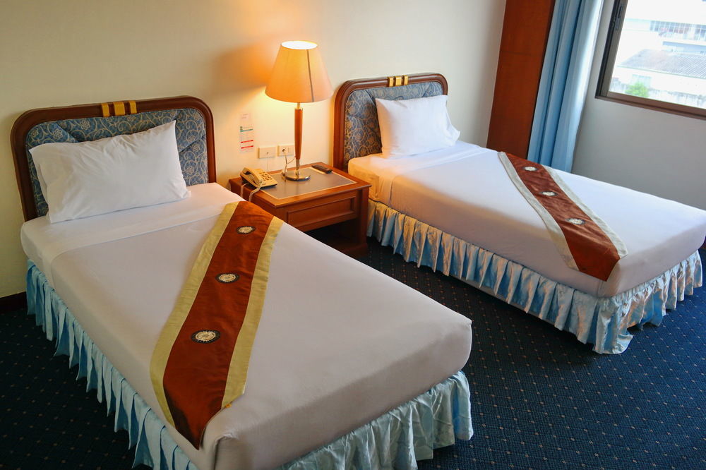 Grand Park Hotel Nakhon Si Thammarat Zewnętrze zdjęcie