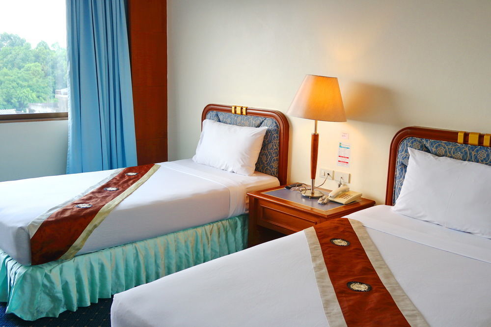 Grand Park Hotel Nakhon Si Thammarat Zewnętrze zdjęcie