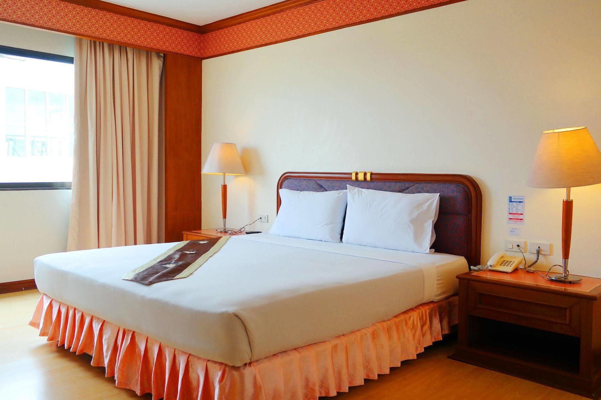 Grand Park Hotel Nakhon Si Thammarat Zewnętrze zdjęcie