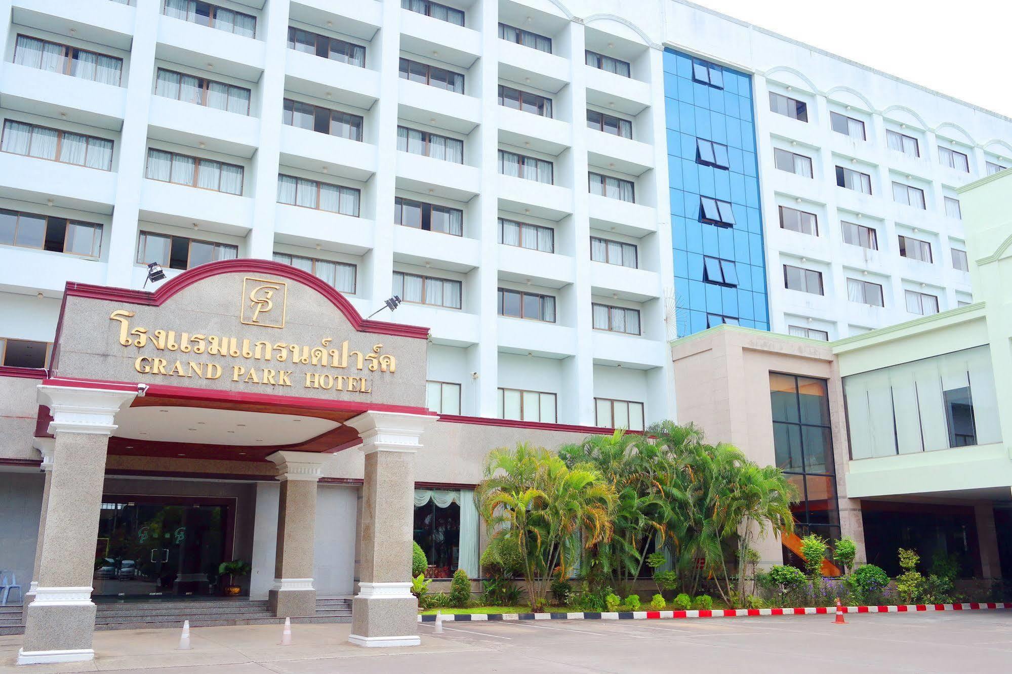 Grand Park Hotel Nakhon Si Thammarat Zewnętrze zdjęcie